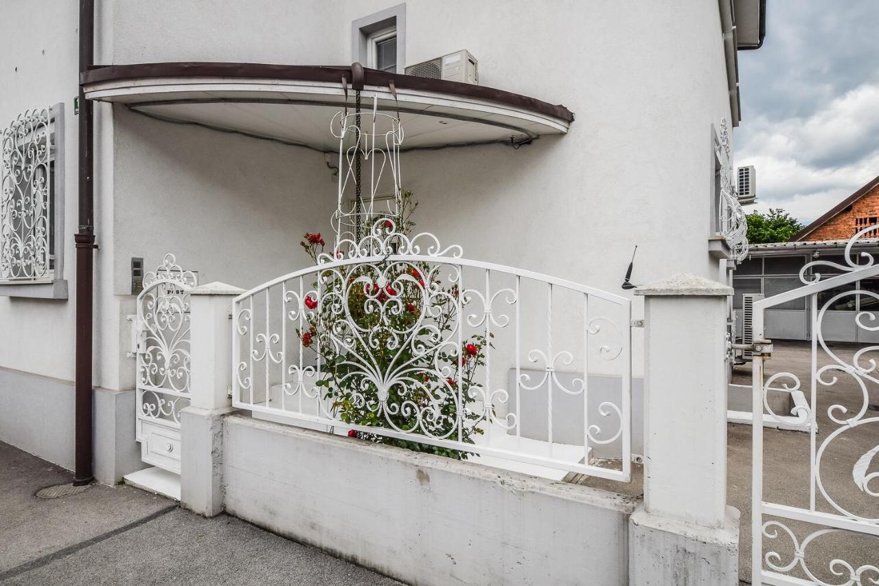 Kavon Apartments リュブリャナ エクステリア 写真